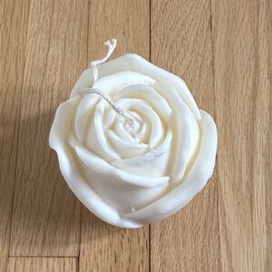 5 for $25 or 3 for $15 // rose-shaped candle unscented